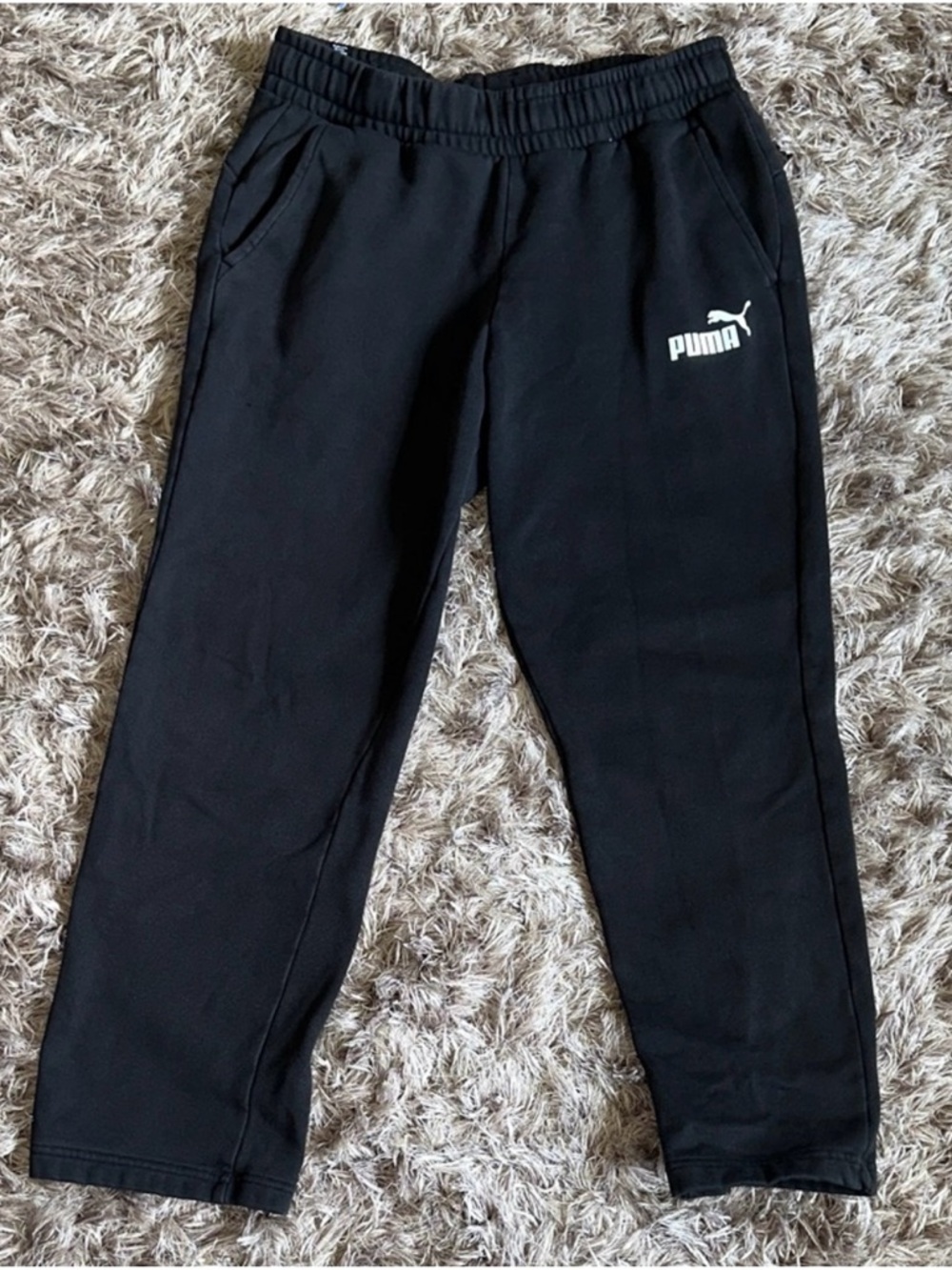 Puma Women’s Medium Black Sweat Pants with White Logo And Side Pockets